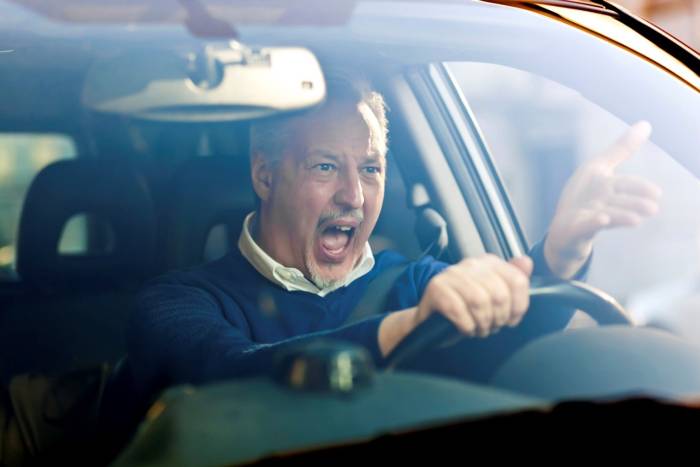 تصویر از 15 راهكار براي كنترل احساسات هنگام رانندگي